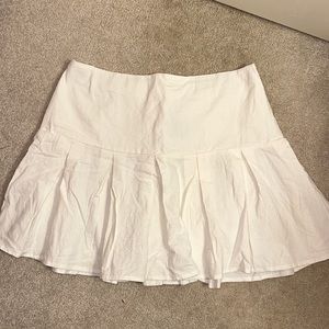 *NWT* Urban Romantics pleated skirt